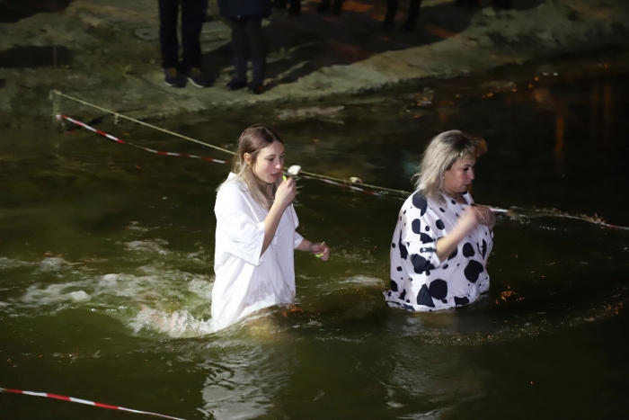 Крещенские купания в Затишье