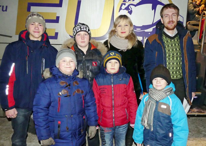 Дети из Клинцов, Клинцовского района, Новозыбкова, Гордеевки отправились на елку в Кремль