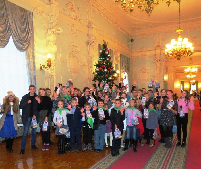 Кремлевская елка исполнила мечты детей из Клинцов, Клинцовского района, Новозыбкова, Гордеевки, Гулевки