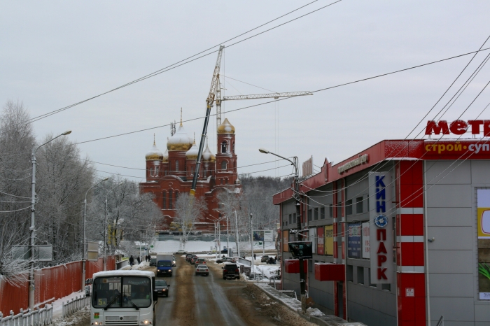 В городе Клинцы возведены купола на Богоявленский Кафедральный Собор