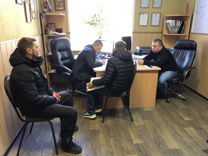 В Клинцах депутаты ЛДПР провели прием граждан 