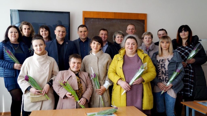 Жительницы города Клинцы и Клинцовского района получили цветочные поздравления от ЛДПР