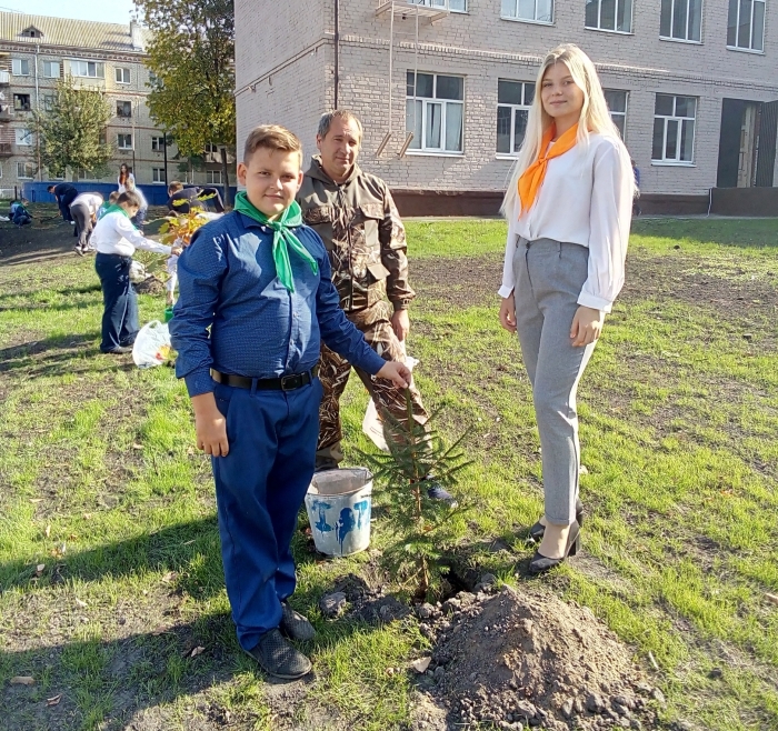 В Клинцах состоялась закладка памятной аллеи
