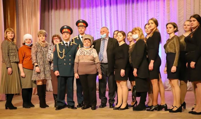 В Клинцах почтили память солистов ансамбля им. А.В. Александрова Дмитрия Литвякова и Бориса Сулейманова