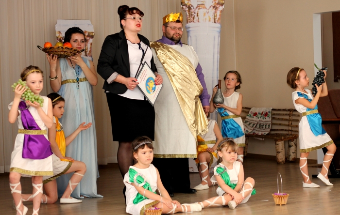 В Клинцах прошел конкурс национальных культур «Мы-единое целое!»