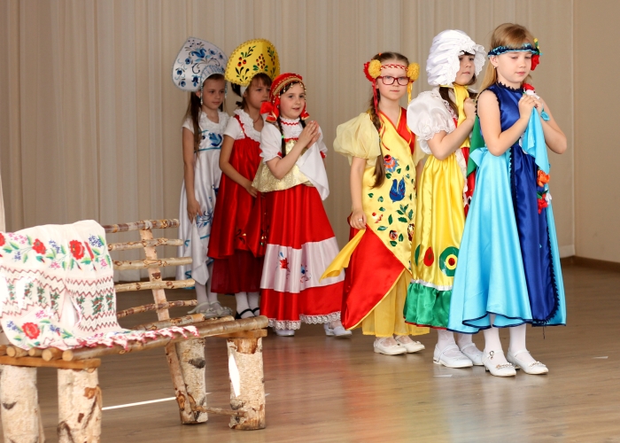 В Клинцах прошел конкурс национальных культур «Мы-единое целое!»