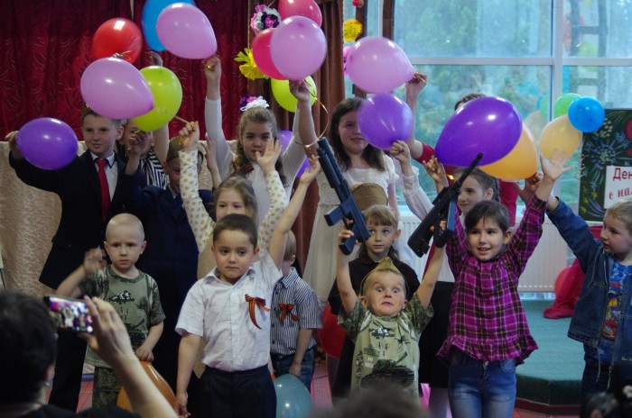 В Клинцах состоялся литературно-музыкальный концерт «Ура! Весна! Победа»