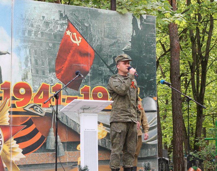 В городе Клинцы состоялся митинг-реквием «Слеза на граните»