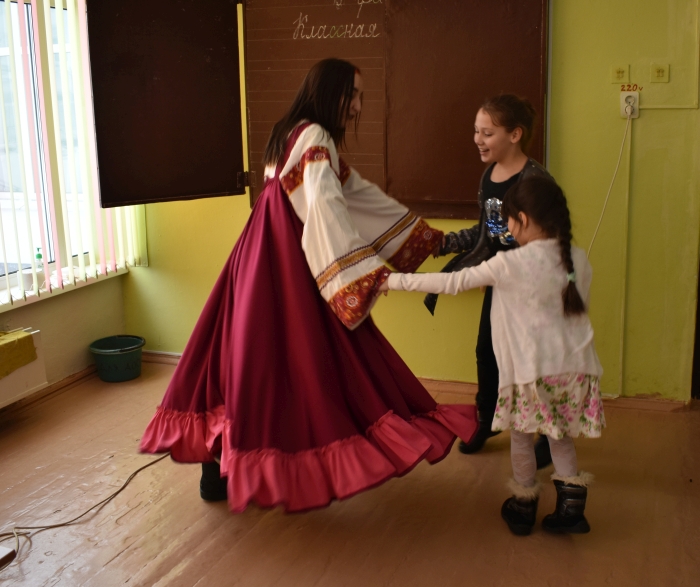 Масленичные гулянья проходят в школах города Клинцы