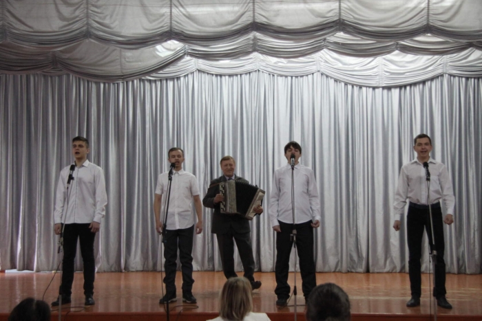 В Новозыбкове прошел открытый конкурс юных вокалистов имени Бориса Сулейманова