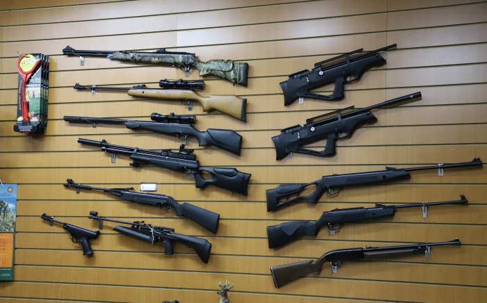 В магазине для охотников и рыболовов «Трофей•32» открылся оружейный отдел.