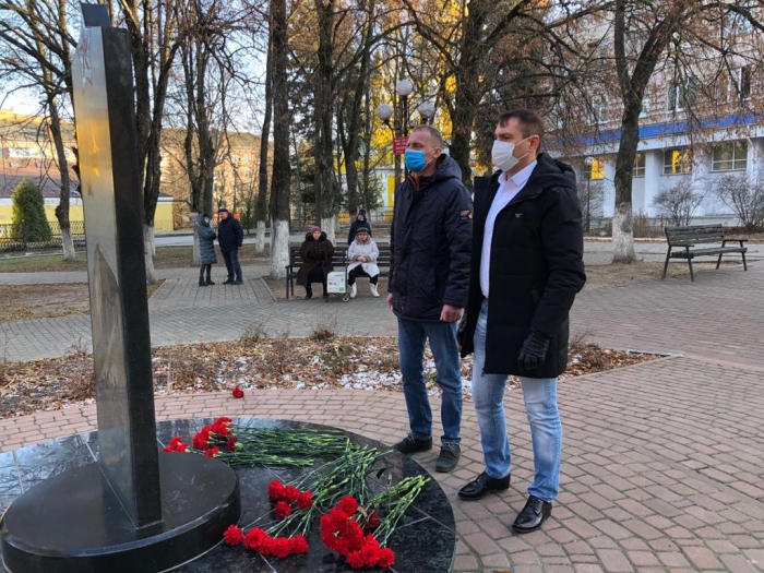 В Клинцах почтили память погибших в Чечне