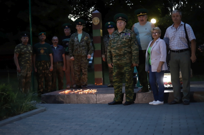 В День памяти и скорби клинцовские ветераны погранслужбы провели встречу-реквием «Свеча памяти»