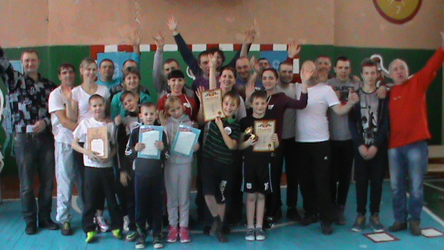 В Клинцах прошли соревнования «Папа может»