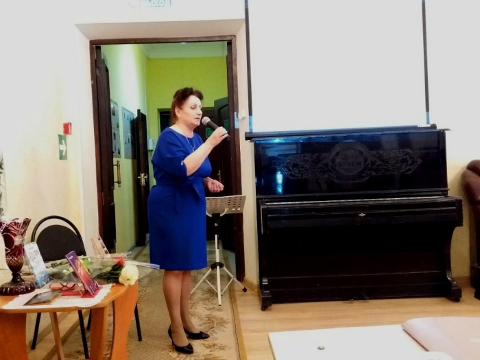 В Клинцах прошла презентация книги Раисы Дупик «Детства островок»