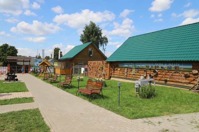 Внутренний туризм: Этнокомплекс «Брянское подворье» в Унечском районе