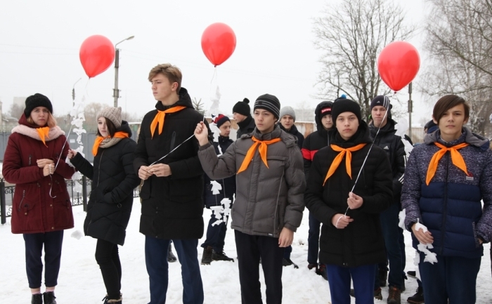 В Клинцах состоялась акция, посвященная памяти погибших детей при пожарах