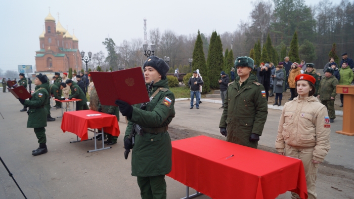 В Клинцах более 200 новобранцев приняли присягу