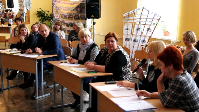 В Клинцах состоялся круглый стол «Профориентация - инвестиции в будущее»