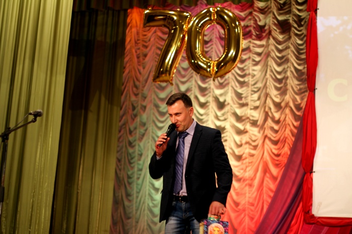 В городе Клинцы состоялся юбилейный творческий вечер режиссера народного театра В.М. Пугачева