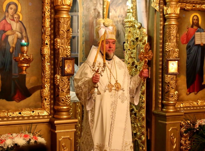 Брянский губернатор Александр Богомаз встретил Рождество в Петропавловском соборе города Клинцы