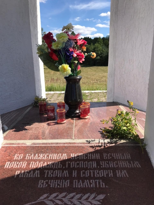 Гости из Новозыбкова посетили мемориальный комплекс «Речечка» в Клинцовском районе