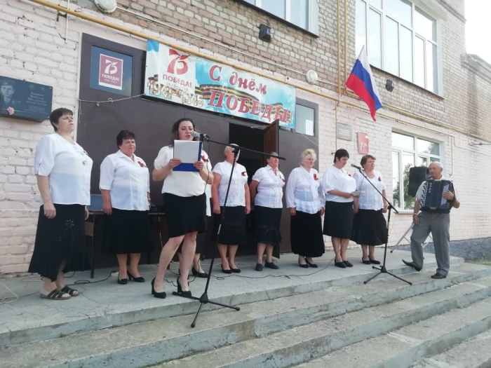 В Клинцовском районе прошла акция «Споемте, друзья!»