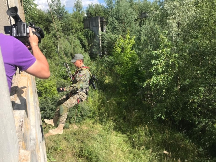 Воспитание сильных духом: Мужской характер, сплоченность и умение жить в коллективе