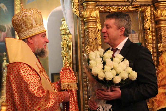 Губернатор Брянской области встретил Рождество в Петропавловском соборе города Клинцы