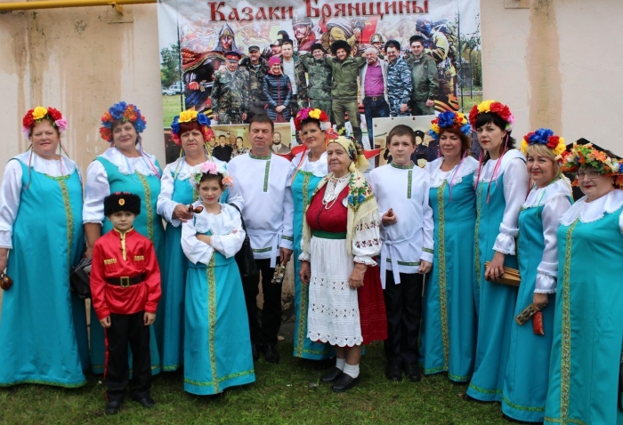 Творческие коллективы из Клинцовского района успешно выступили на фестивале «Брянская станица»