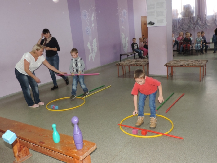 В Клинцах прошла патриотическая игровая программа «Сам не оплошай и товарища выручай»