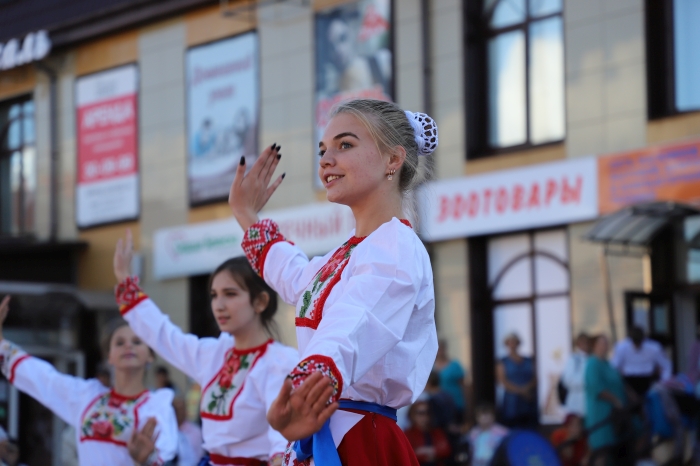 День семьи, любви и верности отмечают в Клинцах
