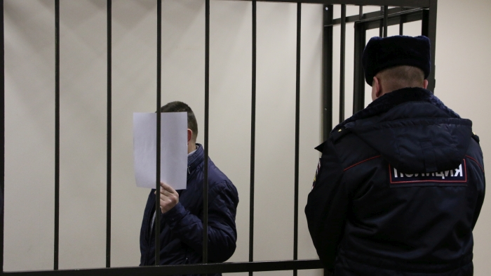 В Клинцах суд продлил арест в отношении обвиняемого в нападении на пожилую женщину 