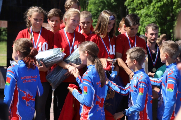 В Клинцах состоялось закрытие XXIII межрегионального слета-соревнования «Школа безопасности»