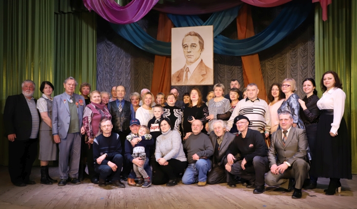 В Клинцах прошла встреча-реквием «Памяти любимого учителя»