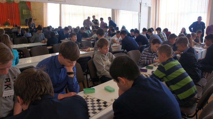 В городе Клинцы прошел городской шахматный шахматно-шашечный турнир между школьниками