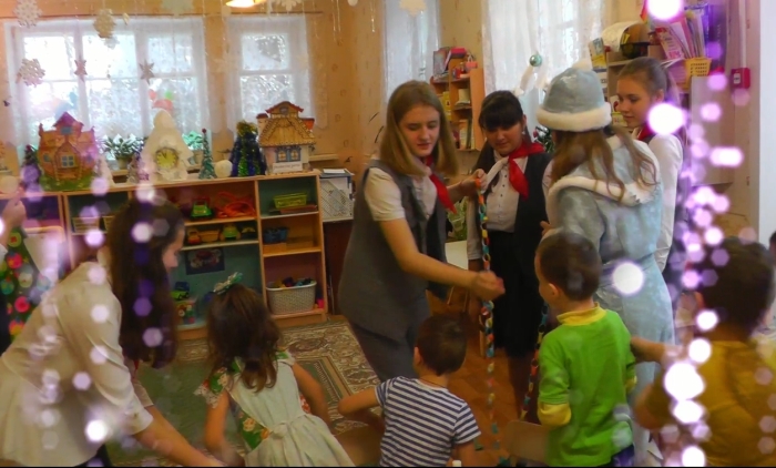 В Клинцах волонтеры организовали праздник для дошкольников