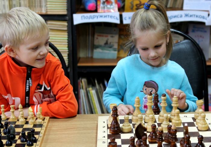 Уроки шахмат проходят в школе города Клинцы