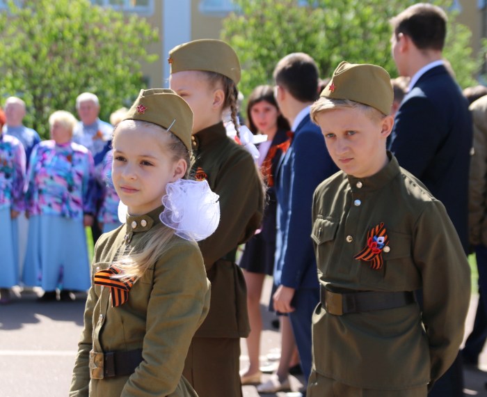 В образовательных учреждениях города Клинцы проходят торжественные мероприятия, посвященные «Дню Победы»
