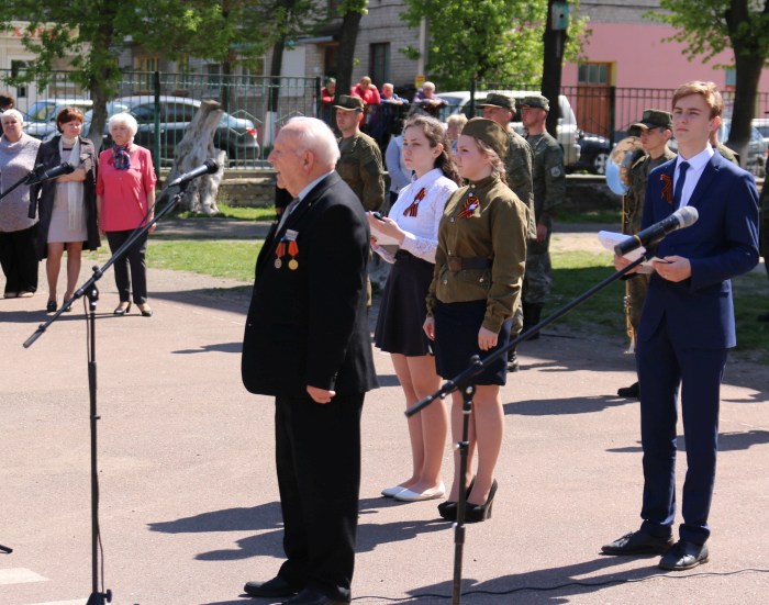 В образовательных учреждениях города Клинцы проходят торжественные мероприятия, посвященные «Дню Победы»
