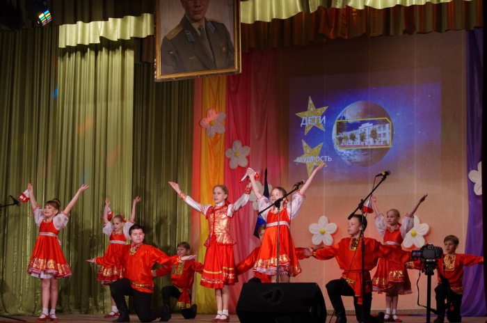 В День космонавтики в Клинцах состоялся торжественный вечер «За честь гимназии»