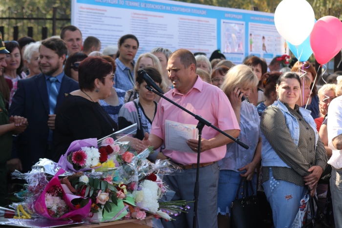 2 сентября в Клинцах прошли праздничные линейки, посвященные Дню знаний