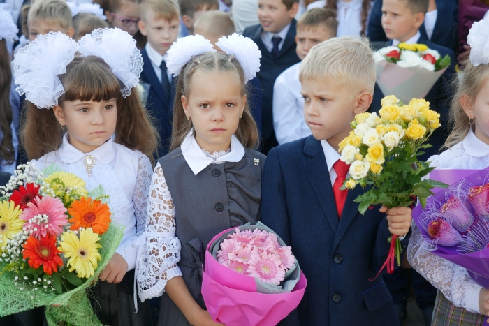 2 сентября в Клинцах прошли праздничные линейки, посвященные Дню знаний