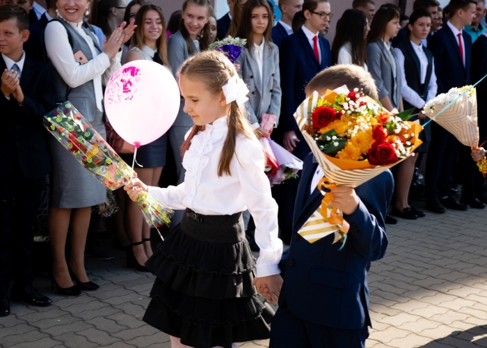 2 сентября в Клинцах прошли праздничные линейки, посвященные Дню знаний