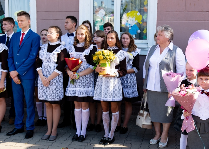 2 сентября в Клинцах прошли праздничные линейки, посвященные Дню знаний