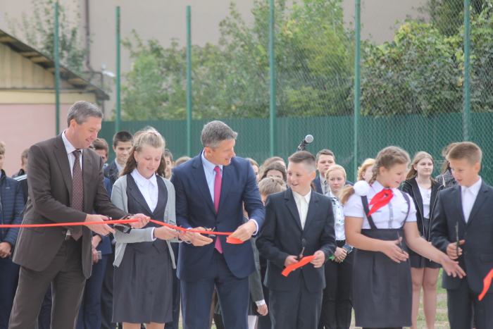 В городе Клинцы открыли первый в Брянской области скейт-парк