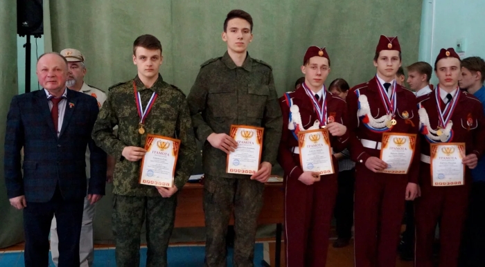 Закрытие оборонно-массового месячника в СОШ 4. Клинцы