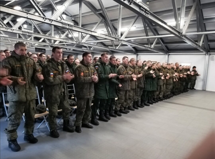 ВНародная вокальная студия «Светофор» поздравила военнослужащих с Днем защитника Отечества