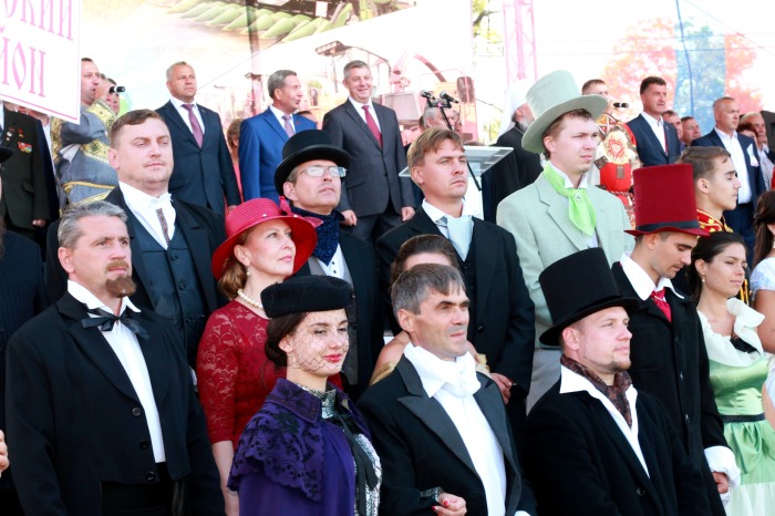 Открытие ворот «Свенской ярмарки-2017» провели творческие коллективы из города Клинцы