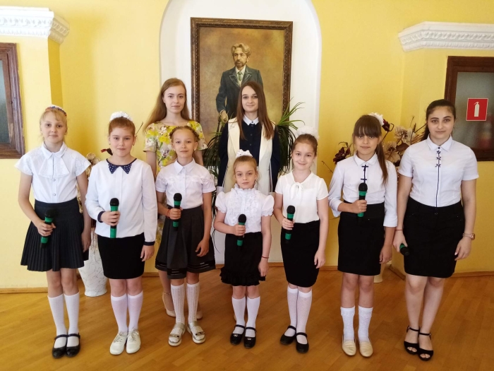 В Клинцах группа «Светофор» приняла участие в благотворительном концерте «Дари добро»